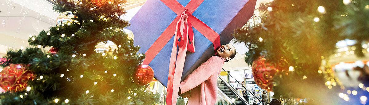 GESCHENKE EINPACKEN LASSEN